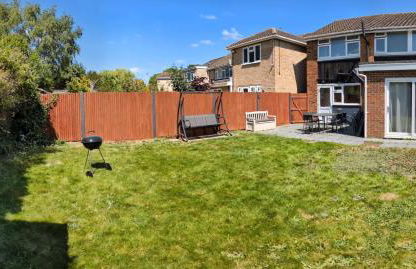 Elegant 5 Bed Home with Garden & Parking - Slough - Foto 54