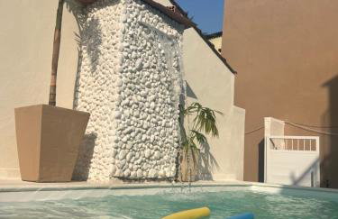 Casa com piscina, churrasqueira e terraço com vista pro mar! - Foto 48