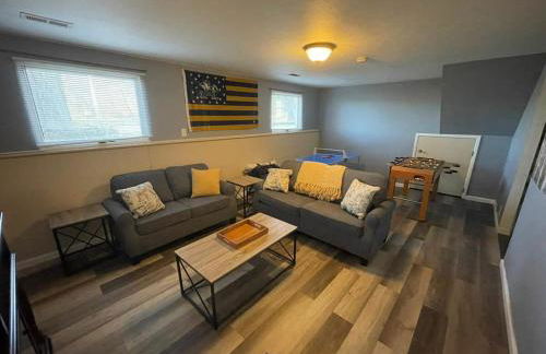 Notre Dame Get Away 4-Bdm 2-mile from Campus BBQ - Foto 3