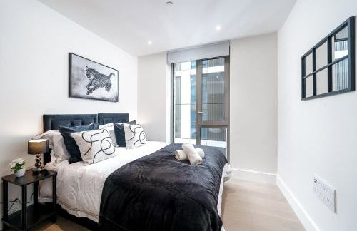 Modern- Battersea Power Station 2-Bed Apartment with Balcony - Foto 7