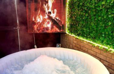 Hot Tube&Private Driveway&11 Guests Family&Contractors Bedford - Foto 64