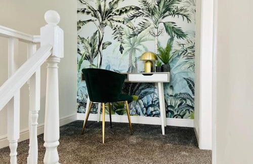 uSnooz I Charming 4-Bed Halifax Home with Garden - Foto 13