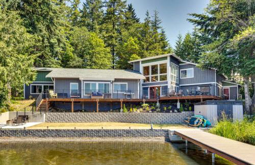 Gorgeous Long Lake Home with Dock, Kayak, SUP and More - Foto 2