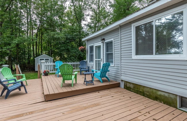 Cozy Colchester Cabin near Lake by RedAwning - Foto 23
