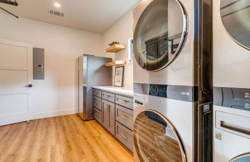 Chic Burnet Home on Lake Buchanan with 2 Fireplaces! - Foto 37