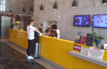 Aparthotel Condomínio Mondial - Foto 27