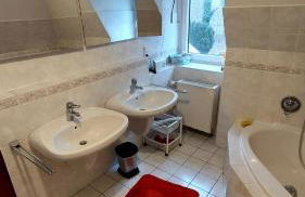 Doppelzimmer im Einfamilienhaus, mit eigenem Bad und Küchenmitbenutzung - Foto 5