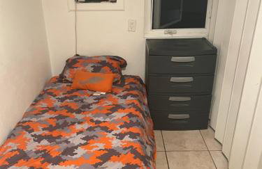 Crown Inn & Suites - Foto 26