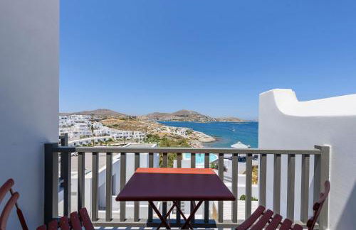 Azure Naousa - Photo 20