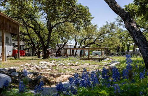 Charming Luxurious Airstream Beautifully Design with Indoor Bath in Texas - Foto 17
