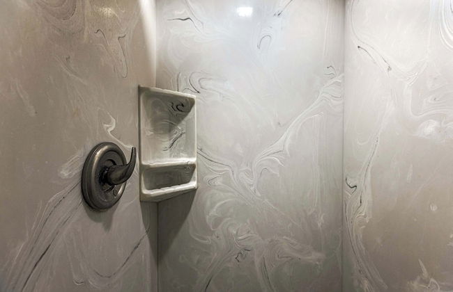 For the View Lakeside Launchpad! Great Location - Foto 13