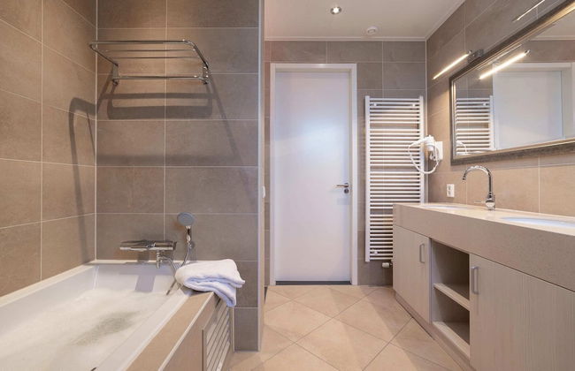 Holiday Home in Zeeland With Sauna - Photo 16