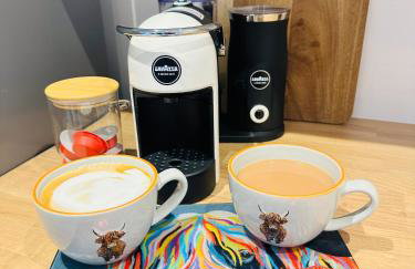 Kilmartin Court Apartments - No3 By The Sea & No2 With A View - free parking - Foto 20