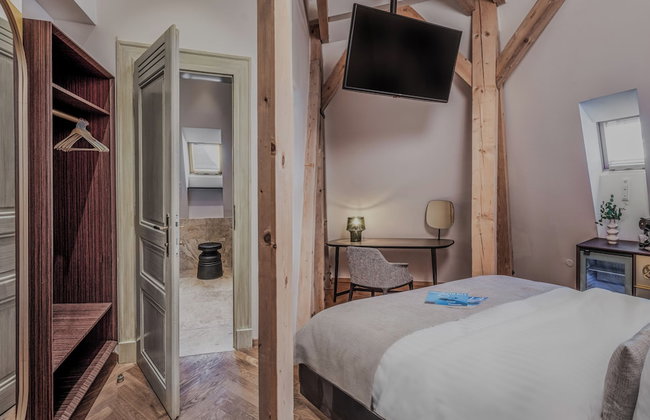 Mottl House by Adrez - Photo 17