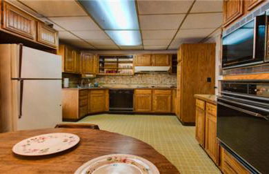 Suites on Main - Photo 10