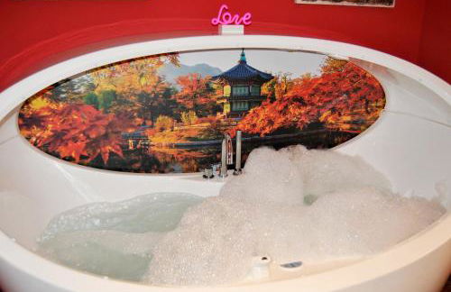 Apartamentos DELUXE Con Jacuzzi o Chimenea LOVE FOR TWO - Photo 3