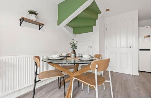 #28 Luxury 5bdr house sleeps 11 Bham CC parking - Foto 47