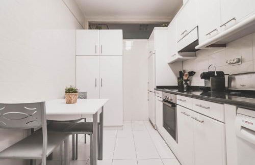 Park view beautiful apartment Bilbao - Photo 21