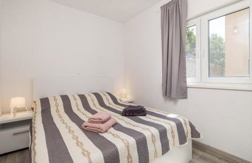 1 Bedroom Lovely Apartment In Vlasici - Foto 19