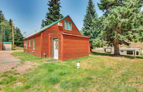 Deadwood Wolf Cabin with Fire Pit and Grill - Foto 22