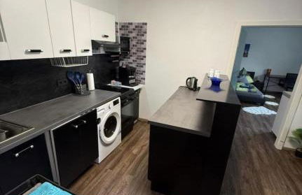 Homefeld Suite - Elegante und moderne Ferienwohnung zentral in Hünfeld bei Fulda mit Küche, kostenlosem Parkplatz und WLAN - Foto 14