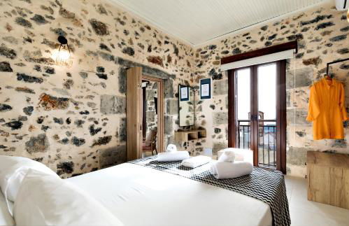 Mirthia Apartments - Photo 10