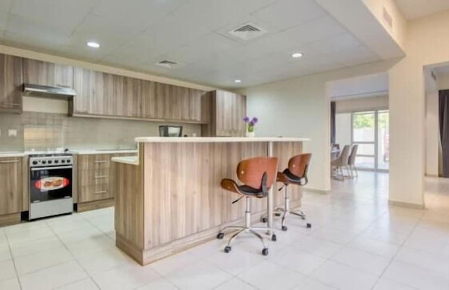 R&H 3BR Villa in RAK Beach Access 172 - Foto 19