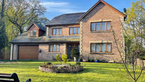 Ty-Gan Dderwen - Foto 1