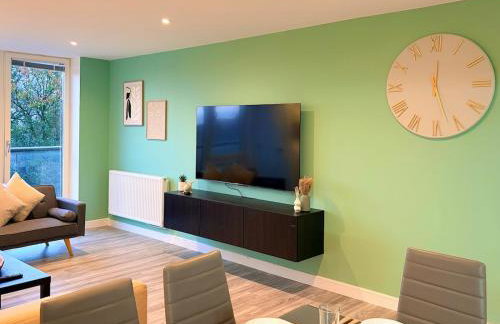 Modern and Spacious 3BR Flat W Balcony - Sleep 12 - Foto 14