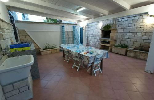 Villetta Poesia 50 m dal mare con giardino e parcheggio - Foto 2