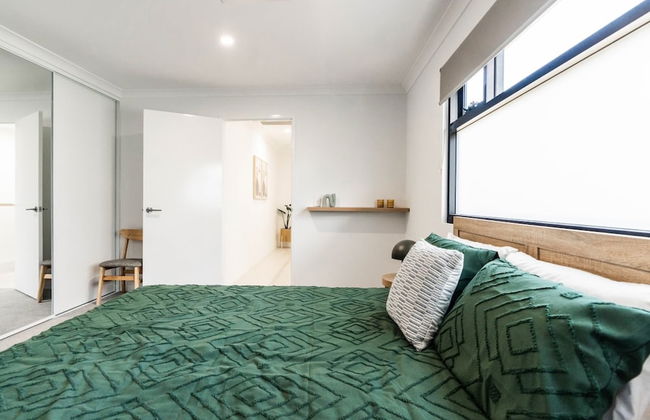 Beautiful 4BR Family Home With Patio and Parking! - Foto 5