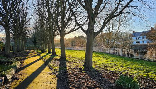 Your Home from Home - River bank - Foto 5