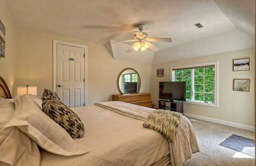 Chic Sky Valley Resort Home on Golf Course! - Foto 20