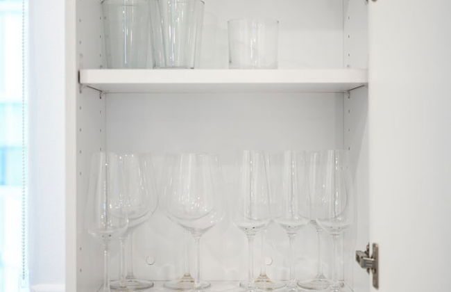 Chic Modern Retreat With Stunning Views 1360 Sqft - Photo 32