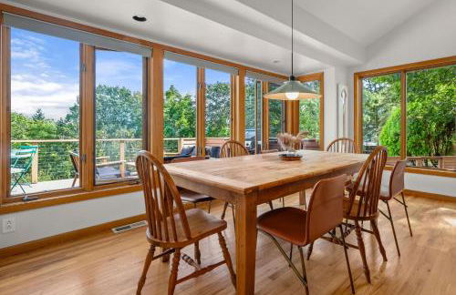 Relaxing Catskill Escape- Mountain Views - Hot Tub - Fire Pit - Heated Pool - Foto 7