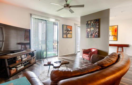 The Treehouse Spacious & Fun 2BR Retreat in the Heart of the Domain - Foto 6