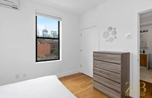 Fabulous 1 Bedroom in the Heart of Manhattan - Photo 2