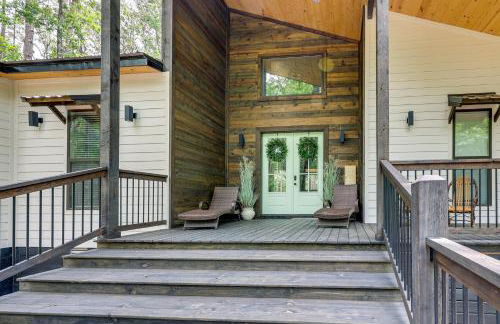 Playground and Pool Table Fun! Broken Bow Retreat - Foto 33