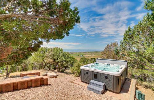 Mountainside Yurt with Views Less Than 3 Mi to Black Canyon! - Foto 2