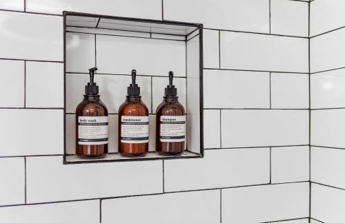 Designer Cottage Near Beach, Singer Island & Peanut Island! - Foto 15