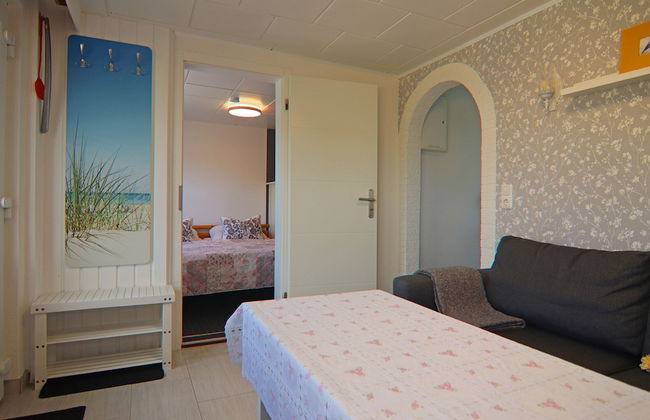 Bungalow Near Baltic Sea - Photo 14