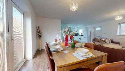 SRK Serviced Accommodation, 2 Bedroom Private Apartment, Business, Leisure, Contractors - Foto 4