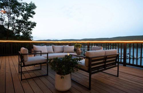 Lakeview Villa with Private Hot Tub, Firepit & Breathtaking Cliff Views - Foto 32