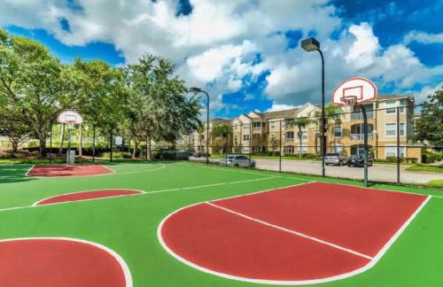 Beautiful Apartment Near Disney - Photo 60