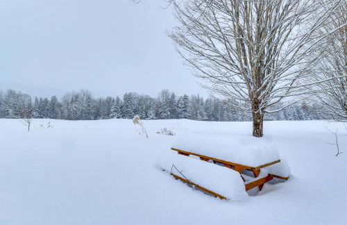 Romantic, Secluded Vermont Getaway with Hot Tub - Foto 25