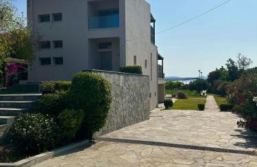 Seaside Villa with Private Football Pitch - Foto 24