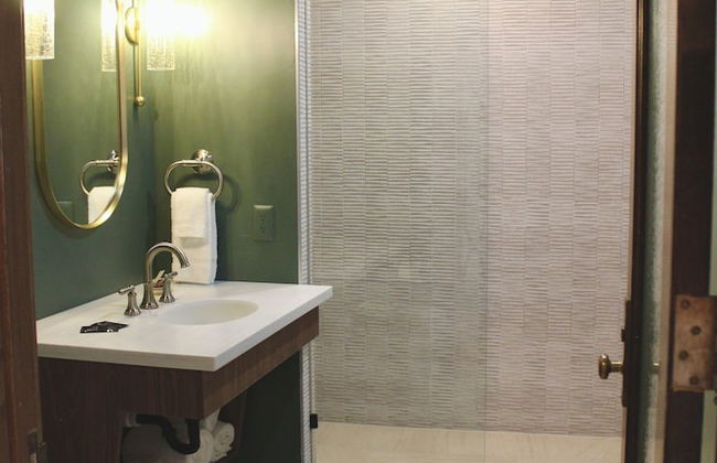 Powerhouse on Broadway - Photo 31