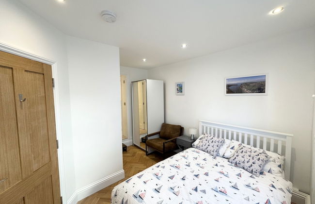 The Slipway Suite, Fowey Harbour & Parking 1 Min - Photo 3