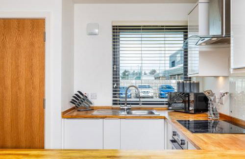 2Bed Ground Floor-Free Parking - Photo 22