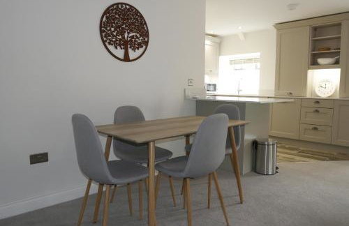 Apartment 4 Tomlinsons Apartments - Photo 4